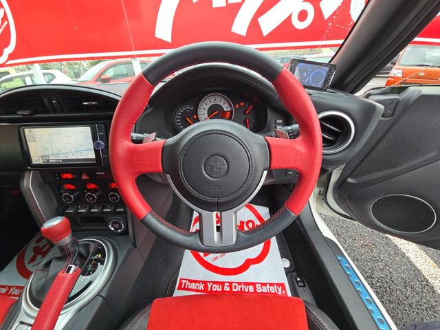 86 GTリミテッド 純正ナビ フルセグTV バックカメラ スマートキー ディスチャージヘッドランプ 前後2カメラドライブレコーダー 赤黒ハーフレザーシート シートヒーター ETC車載器 オートライト オートエアコン(15枚目)