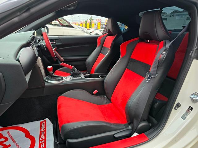 86 GTリミテッド 純正ナビ フルセグTV バックカメラ スマートキー ディスチャージヘッドランプ 前後2カメラドライブレコーダー 赤黒ハーフレザーシート シートヒーター ETC車載器 オートライト オートエアコン(17枚目)