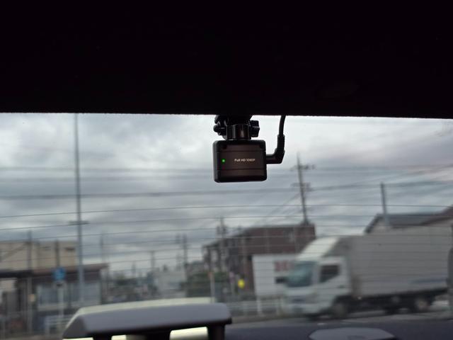 86 GTリミテッド 純正ナビ フルセグTV バックカメラ スマートキー ディスチャージヘッドランプ 前後2カメラドライブレコーダー 赤黒ハーフレザーシート シートヒーター ETC車載器 オートライト オートエアコン(19枚目)