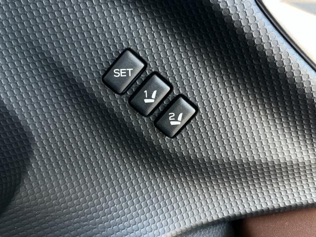 フォレスター アドバンス　フリップダウンモニター　ブラウンレザー　８インチダイアトーンナビ　フルセグＴＶ　バックカメラ　デジタルインナーミラー　レーダークルーズ　ドラレコ前後　前席パワーシート　電動リアゲート　ＥＴＣ２．０（16枚目）