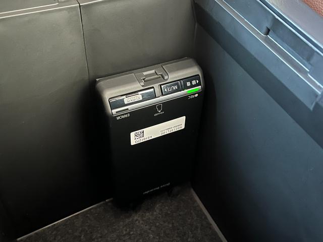 フォレスター アドバンス　フリップダウンモニター　ブラウンレザー　８インチダイアトーンナビ　フルセグＴＶ　バックカメラ　デジタルインナーミラー　レーダークルーズ　ドラレコ前後　前席パワーシート　電動リアゲート　ＥＴＣ２．０（32枚目）