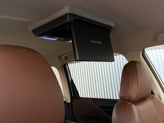 フォレスター アドバンス　フリップダウンモニター　ブラウンレザー　８インチダイアトーンナビ　フルセグＴＶ　バックカメラ　デジタルインナーミラー　レーダークルーズ　ドラレコ前後　前席パワーシート　電動リアゲート　ＥＴＣ２．０（40枚目）