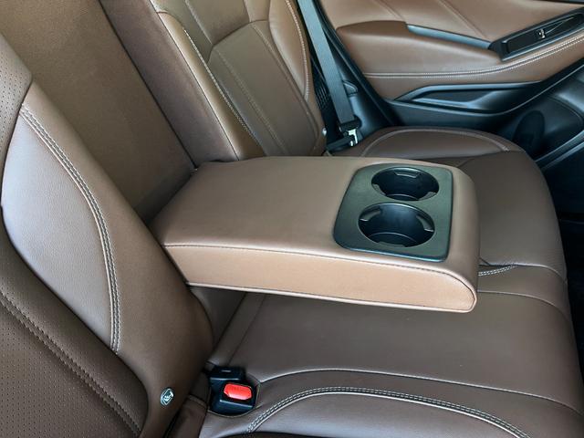 フォレスター アドバンス　フリップダウンモニター　ブラウンレザー　８インチダイアトーンナビ　フルセグＴＶ　バックカメラ　デジタルインナーミラー　レーダークルーズ　ドラレコ前後　前席パワーシート　電動リアゲート　ＥＴＣ２．０（43枚目）