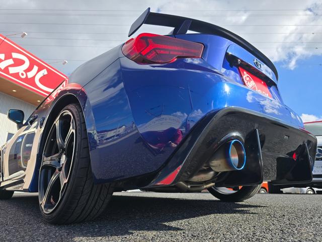 ８６ ＧＴリミテッド　エイムゲインエアロ　テイン車高調　フジツボマフラー　インディケーターメーターパネル　１９インチアルミアルジェノンフェニーチェＴＴ１　デフィ３連追加メーター　トムスＬＥＤテール　シーケンシャルウィンカー（26枚目）