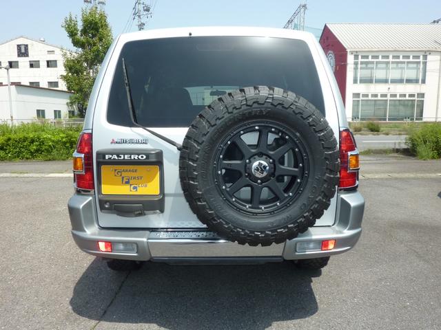 パジェロ ロング　エクシード－Ｉ　４ＷＤ　ＪＡＯＳサスペンション　スキッドプレート　リフトアップ　エクストリームＪ１７インチアルミ　ＴＯＹＯオープンカントリーＭ／Ｔ２６５／７０Ｒ１７タイヤ　社外ナビＴＶ　バックカメラ　ＨＩＤ　ＥＴＣ（4枚目）