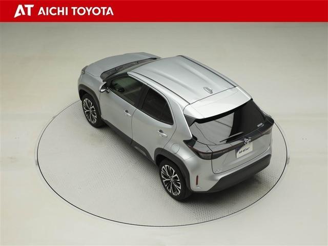 ヤリスクロス Ｚ　バックモニタ　ワンオーナ　横滑り防止システム　イモビ　カーテンエアバッグ　クルーズＣ　エアコン　スマートキ－　アルミ　キーフリー　パワステ　ダブルエアバック　ＬＥＤヘット　エアバッグ　ＡＢＳ（12枚目）