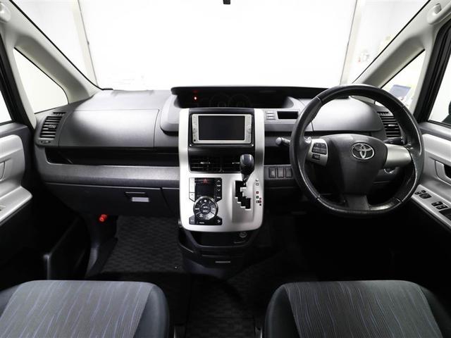 ヴォクシー ZS Wエアバック ダブルエアコン キーフリー PS ナビ&TV 運転席エアバッグ パワーウィンドウ ウォークスルー ABS アルミホイール ETC車載器 ミュージックプレイヤー接続可 ワンセグTV AAC(18枚目)