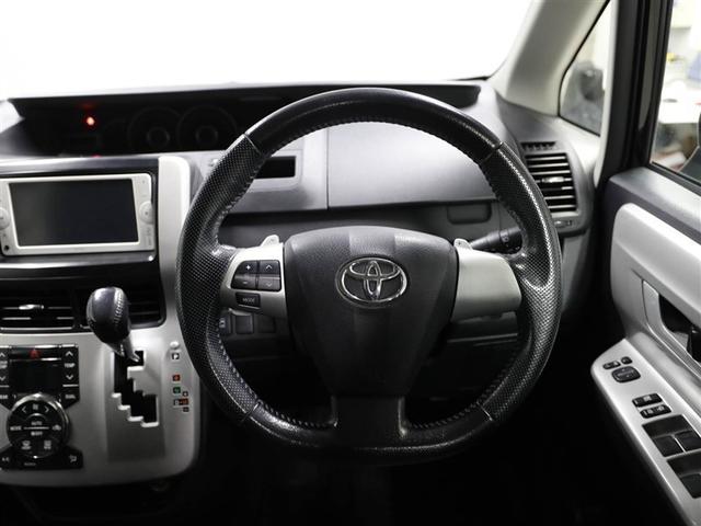 ヴォクシー ZS Wエアバック ダブルエアコン キーフリー PS ナビ&TV 運転席エアバッグ パワーウィンドウ ウォークスルー ABS アルミホイール ETC車載器 ミュージックプレイヤー接続可 ワンセグTV AAC(23枚目)