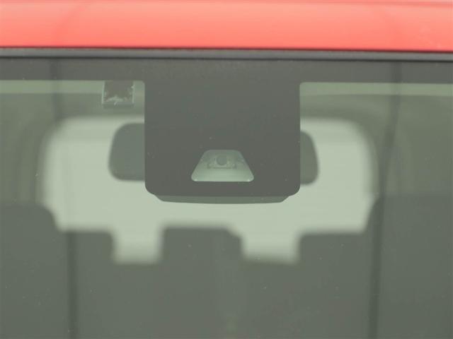 予防安全機能「スマートアシスト」を装備しています。安全機能の詳細は販売店スタッフまでおたずねください。機能を過信せず、ご自身で安全運転を行ってください。