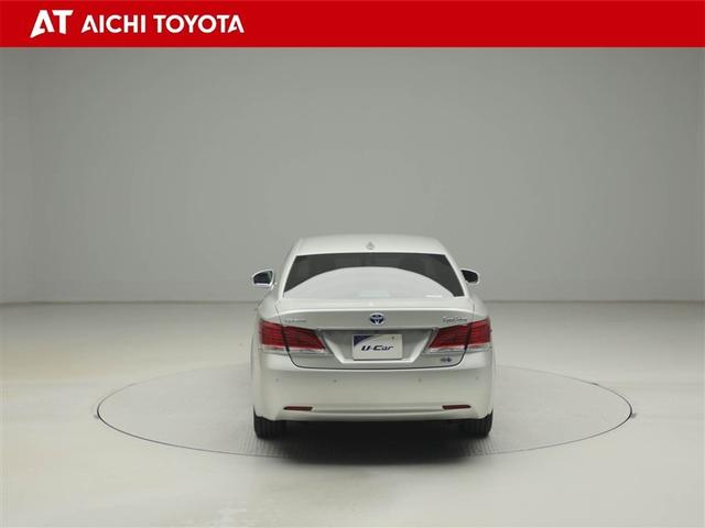 クラウンハイブリッド ロイヤルサルーン　フルセグテレビ　Ｂカメラ　ＬＥＤヘッドランプ　ＤＶＤ再生機能　盗難防止システム　スマキー　オートクルーズコントロール　電動パワーシート　ＥＳＣ　ＥＴＣ付き　アルミホイール　カーテンエアバッグ　エアコン（5枚目）