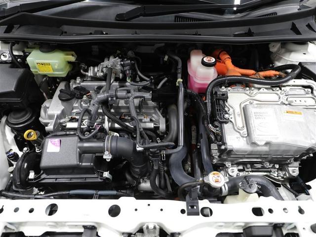 カローラフィールダー ハイブリッドＧ　ダブルバイビー　ＰＣＳ　インテリキー　横滑防止　ミュージックプレイヤー接続可　フルセグＴＶ　ＬＥＤヘッドライト　オートエアコン　ワンオーナー　ＥＴＣ　ＤＶＤ再生　アルミホイール　キーフリーシステム　サイドエアバッグ（25枚目）