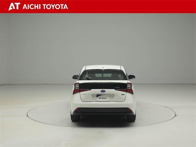 プリウス Ｓツーリングセレクション　エアバック　地デジ　１オーナー車　ＬＥＤヘッド　イモビ　オートクルーズ　横滑り防止　サイドエアバック　ドラレコ付き　ＤＶＤ再生可　ＥＴＣ　スマートキー　メモリ－ナビ　助手席エアバック　ナビＴＶ　ＡＢＳ（5枚目）