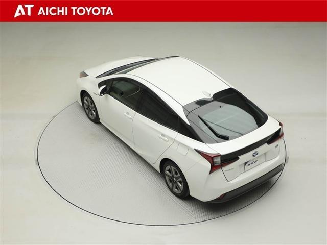 プリウス Ｓツーリングセレクション　エアバック　地デジ　１オーナー車　ＬＥＤヘッド　イモビ　オートクルーズ　横滑り防止　サイドエアバック　ドラレコ付き　ＤＶＤ再生可　ＥＴＣ　スマートキー　メモリ－ナビ　助手席エアバック　ナビＴＶ　ＡＢＳ（12枚目）