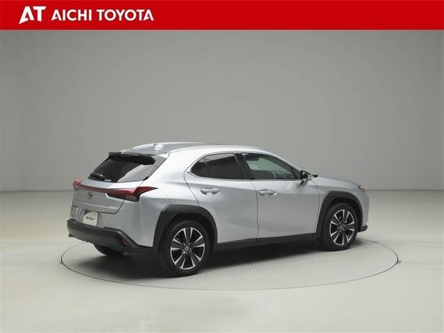 ＵＸ ＵＸ２５０ｈ　バージョンＬ　１００Ｖ電源　衝突軽減装置　Ｂカメラ　サンルーフ　レザーシート　ＥＴＣ　ＬＥＤヘッドライト　クルーズコントロール　ドラレコ　ミュージックプレイヤー接続可　エアバッグ　スマートキー　助手席エアバッグ（6枚目）