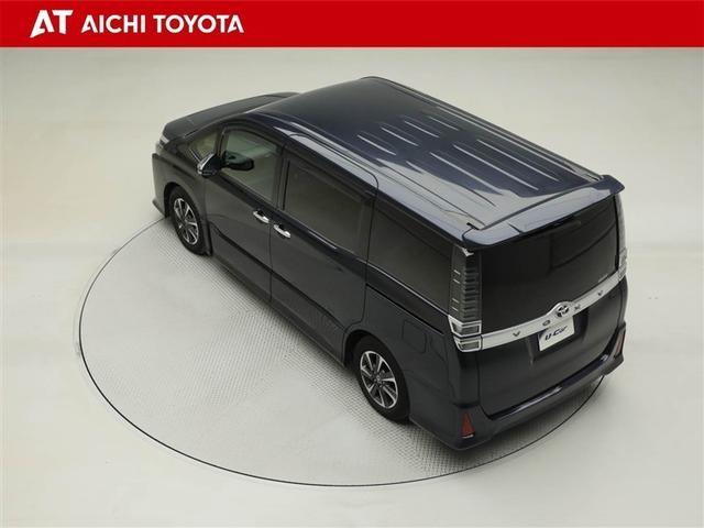ヴォクシー ＺＳ　煌　地上デジタル　ＴＳＳ　両側パワードア　アイドリングストップ車　パワーウィンド　横滑防止　１オーナ　ＤＶＤ可　盗難防止装置　スマートエントリー　Ｂカメラ　ＡＵＸ　ＬＥＤヘッドライト　メモリーナビ　ＥＴＣ（12枚目）