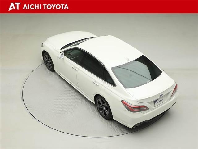 クラウンハイブリッド ＲＳ　リミテッド　ＬＥＤヘッドライト　サイドエアバッグ　１オーナー　盗難防止システム　Ｐシート　Ｂカメラ　エアバッグ　本革シート　ＤＶＤ　ＡＢＳ　クルーズコントロール　キーレス　フルセグ　スマートキー　アルミホイール（12枚目）