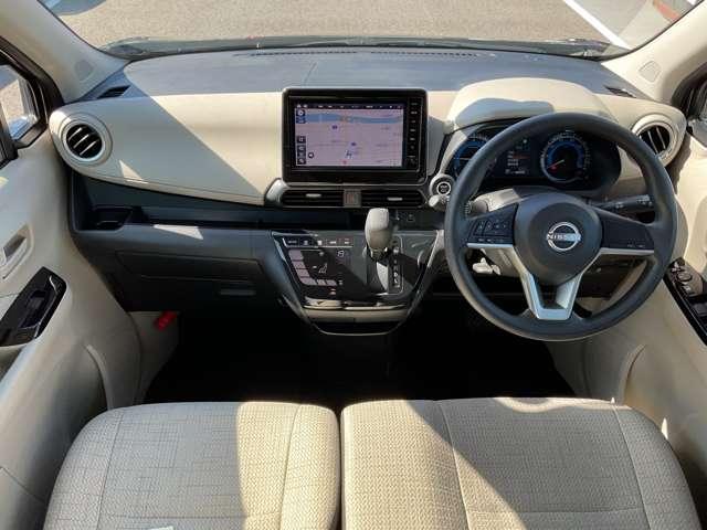 デイズ ６６０　Ｘ　当社社用車ＵＰ・全周囲カメラ・大画面ナビ（Ｍ　アラウンドＭ　踏み間違え防止　スマートキー　バックカメラ　１オーナー　ＥＴＣ　レーンキープ　アイドリングストップ　ドライブレコーダー　キーレス　フルオートエアコン　ＬＥＤライト　ナビＴＶ　ＷＡＢ　ＰＳ（4枚目）