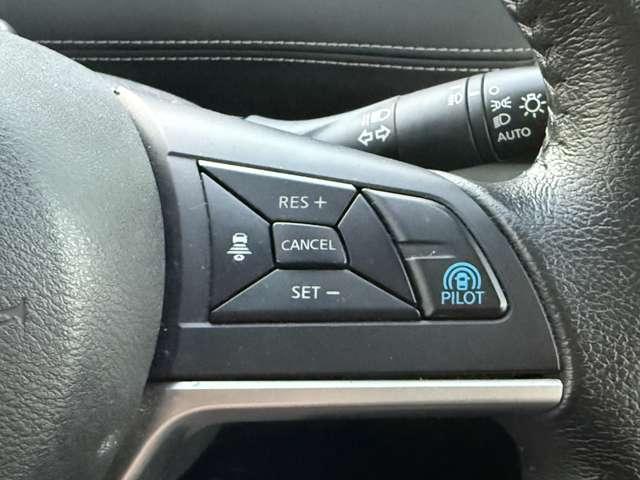 セレナ 2.0 ハイウェイスター 4WD プロパイロット・シートヒーター・大画面ナ Bモニター レーダークルコン 全周囲カメラ I-STOP LED 定期点検記録簿 1オーナー アルミホイール ドラレコ メモリーナビ スマートキー 両側パワースライドドア ETC オートエアコン(17枚目)