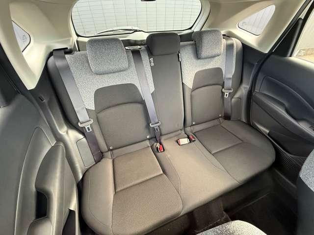 ノート １．２　Ｓ　ディスプレイオーディオ・全周囲カメラ・Ｂｌ　軽減ブレーキ　３６０°カメラ　ワンオーナー　ＬＤＷ　バックカメラ　サイドカメラ　インテリキー　イモビライザー　整備点検記録簿　ＥＴＣ　オートエアコン　サイドエアバッグ　パワーウインドウ　リモコンキー（14枚目）