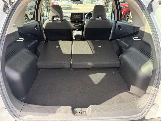 ノート １．２　Ｓ　ディスプレイオーディオ・全周囲カメラ・Ｂｌ　軽減ブレーキ　３６０°カメラ　ワンオーナー　ＬＤＷ　バックカメラ　サイドカメラ　インテリキー　イモビライザー　整備点検記録簿　ＥＴＣ　オートエアコン　サイドエアバッグ　パワーウインドウ　リモコンキー（17枚目）