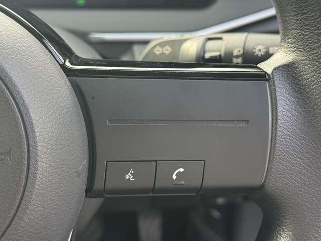 ノート 1.2 X メーカーナビ・全周囲カメラ・HDMI接続・Bl リアカメラ 衝突被害軽減ブレ-キ 全方位カメラ ETC付 アルミ LEDヘッドライト レーンアシスト インテリジェントキー ワンオーナー ドラレコ 整備記録簿 盗難防止システム ワンセグTV TVナビ(18枚目)