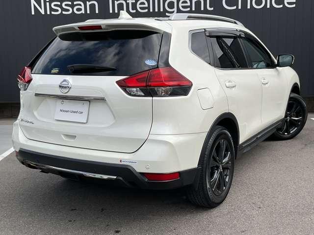 エクストレイル ２０Ｘｉ　２列車　プロパイロット・シートヒーター・大画面ナ　アイドリングストップ車　ＬＥＤヘットライト　Ｒカメラ　インテリキー　レーンキープアシスト　ＥＴＣ　ドライブレコーダー　記録簿　キーフリー　１オーナー　ＴＶナビ　オートエアコン　アルミホイール　ＡＢＳ（3枚目）