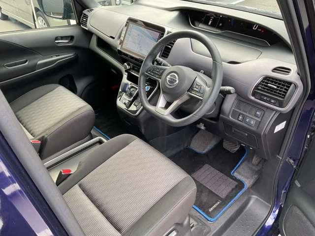 セレナ ｅ－ＰＯＷＥＲハイウェイスターＶ　プロパイロット・大画面ナビ　３６０°カメラ　エマジェンシーブレーキ　１オナ　スマキー　バックカメラ　レーンアシスト　点検記録簿付　ＥＴＣ　ドラレコ　サイドカーテンエアバック　フルオートエアコン　アルミホイール　エアバック　ＡＢＳ（5枚目）