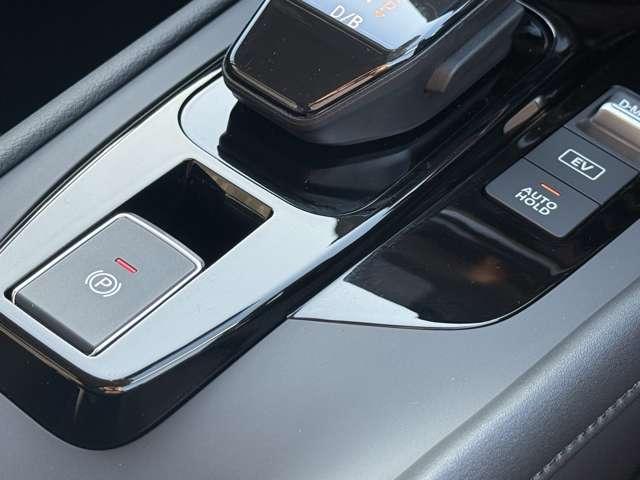 ノート １．２　Ｘ　※雹害未使用車・プロパイロット・日産ナビ　リアカメラ　衝突被害軽減ブレ－キ　全方位カメラ　ＥＴＣ付　禁煙車　ＬＥＤヘッドライト　レーダークルーズ　レーンアシスト　インテリジェントキー　ワンセグＴＶ　ＴＶナビ　サイドカーテンエアバック　キーレス（12枚目）