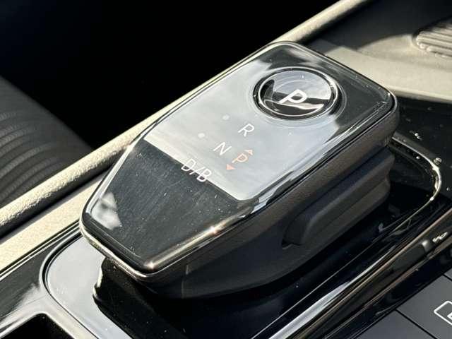 ノート １．２　Ｘ　※雹害未使用車・プロパイロット・日産ナビ　リアカメラ　衝突被害軽減ブレ－キ　全方位カメラ　ＥＴＣ付　禁煙車　ＬＥＤヘッドライト　レーダークルーズ　レーンアシスト　インテリジェントキー　ワンセグＴＶ　ＴＶナビ　サイドカーテンエアバック　キーレス（12枚目）