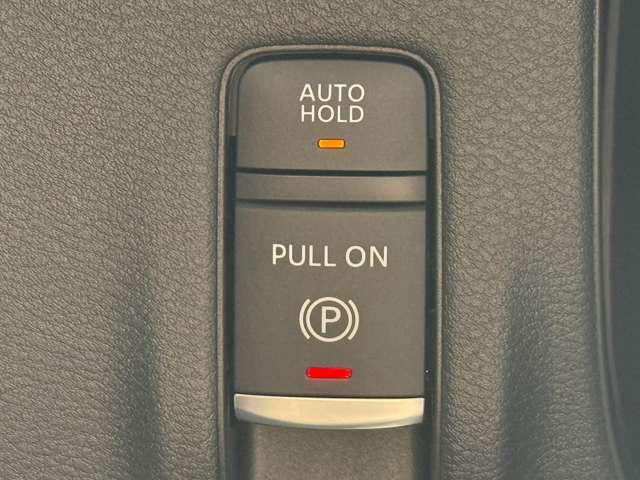 セレナ ２．０　ハイウェイスターＶ　※雹害未使用車・プロパイロット・日産ナビ　Ｗ電動スライド　レーダークルコン　レーンアシスト　ＬＥＤランプ　ＥＴＣ装備　カーテンエアバッグ　アルミホイール　キーフリー　メモリ－ナビ　ナビＴＶ　エアコン　ワンセグＴＶ　バックカメラ　ＡＢＳ　禁煙（16枚目）