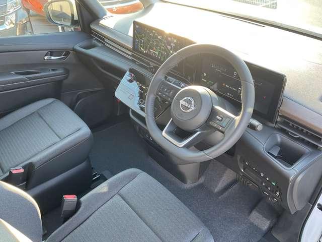 セレナ ハイウェイスターV ※雹害未使用車・プロパイロット・日産ナビ W電動スライド レーダークルコン レーンアシスト LEDランプ ETC装備 カーテンエアバッグ アルミホイール キーフリー メモリ-ナビ ナビTV エアコン ドラレコ ワンセグTV バックカメラ 禁煙(6枚目)