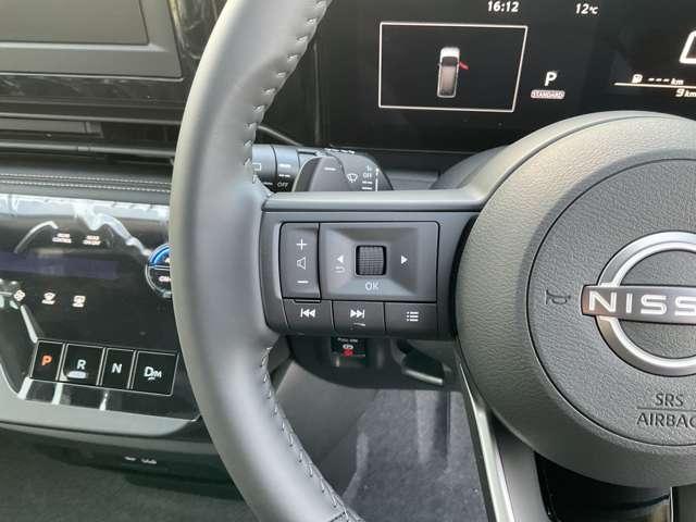 セレナ ２．０　ハイウェイスターＶ　※雹害未使用車・プロパイロット・全周囲カ　Ｗ電動スライド　レーダークルコン　レーンアシスト　ＬＥＤランプ　カーテンエアバッグ　アルミホイール　キーフリー　エアコン　バックカメラ　ＡＢＳ　禁煙　パワーウィンドウ　パワーステアリング　踏間違い防止（14枚目）