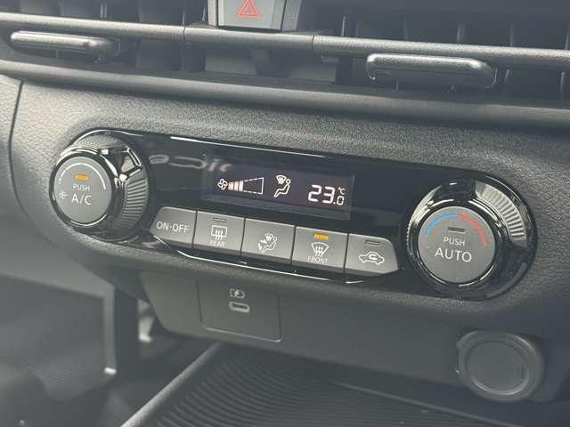 ノート １．２　Ｘ　／純正アルミ・全周囲カメラ・メモリーナビ（　リアカメラ　衝突被害軽減ブレ－キ　全方位カメラ　ＥＴＣ付　アルミ　ＬＥＤヘッドライト　レーンアシスト　インテリジェントキー　ワンオーナー　ドラレコ　整備記録簿　ワンセグＴＶ　ＴＶナビ　サイドカメラ（15枚目）