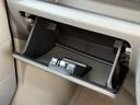 グローブボックスはとっても大きくて使いやすいですよ！他にも収納が充実しているので小物もスッキリ収まりますよ！