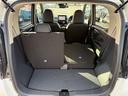 シートを左右に分割して倒すことが出来て荷物に合わせたシートアレンジが可能です!!