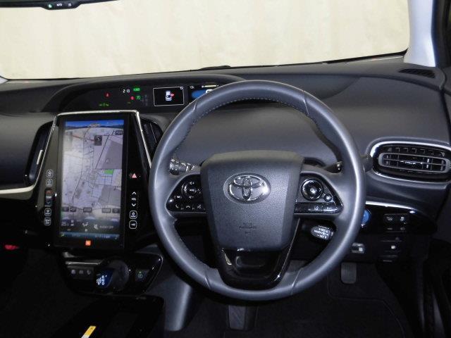 Aプレミアム 革シート サンルーフ フルセグ メモリーナビ ミュージックプレイヤー接続可 バックカメラ 衝突被害軽減システム ETC LEDヘッドランプ アイドリングストップ(4枚目)