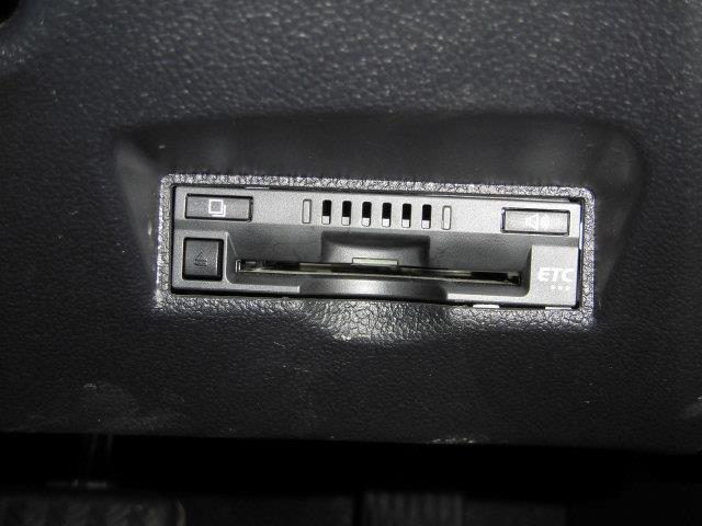 Sセーフティプラス フルセグ メモリーナビ DVD再生 ミュージックプレイヤー接続可 バックカメラ 衝突被害軽減システム ETC ドラレコ LEDヘッドランプ アイドリングストップ(12枚目)