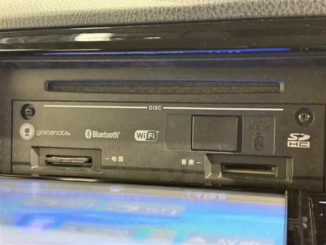 ヴィッツ １．３Ｆ　ＬＥＤエディション　衝突被害軽減システム　メモリーナビ　フルセグ　バックカメラ　ＥＴＣ　ドラレコ　ＣＤ　ミュージックプレイヤー接続可　ＬＥＤヘッドランプ　スマートキー　キーレス　アイドリングストップ（12枚目）