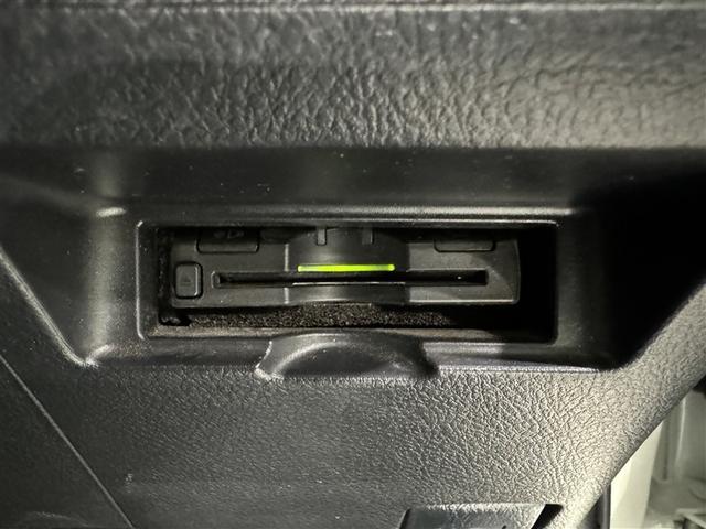 ヴィッツ １．３Ｆ　ＬＥＤエディション　衝突被害軽減システム　メモリーナビ　フルセグ　バックカメラ　ＥＴＣ　ドラレコ　ＣＤ　ミュージックプレイヤー接続可　ＬＥＤヘッドランプ　スマートキー　キーレス　アイドリングストップ（14枚目）