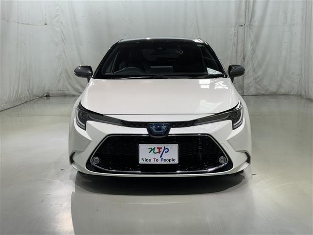 カローラツーリング ハイブリッド　ダブルバイビー　衝突被害軽減システム　フルセグ　バックカメラ　ＥＴＣ　ドラレコ　ＣＤ　ミュージックプレイヤー接続可　ＤＶＤ再生　オートクルーズコントロール　ＬＥＤヘッドランプ　スマートキー　キーレス　ハイブリッド（3枚目）