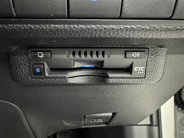 カローラツーリング ハイブリッド　ダブルバイビー　衝突被害軽減システム　フルセグ　バックカメラ　ＥＴＣ　ドラレコ　ＣＤ　ミュージックプレイヤー接続可　ＤＶＤ再生　オートクルーズコントロール　ＬＥＤヘッドランプ　スマートキー　キーレス　ハイブリッド（14枚目）