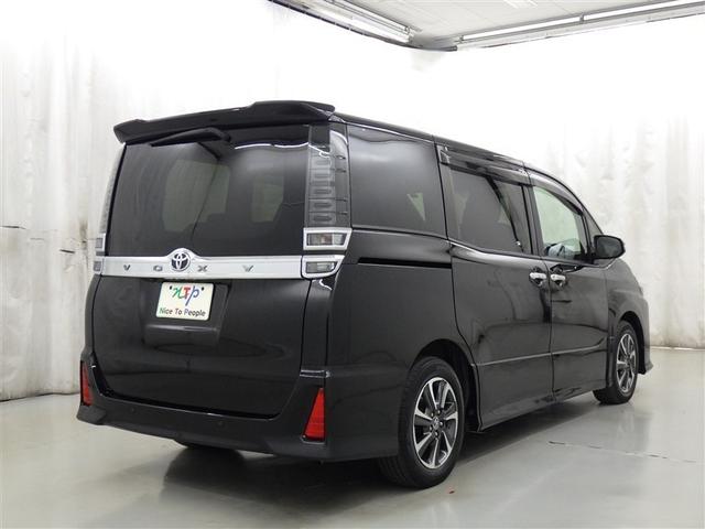 ヴォクシー ＺＳ　煌ＩＩＩ　衝突被害軽減システム　メモリーナビ　フルセグ　バックカメラ　ＥＴＣ　ドラレコ　ＣＤ　ミュージックプレイヤー接続可　後席モニター　オートクルーズコントロール　ＬＥＤヘッドランプ　両側電動スライド（6枚目）