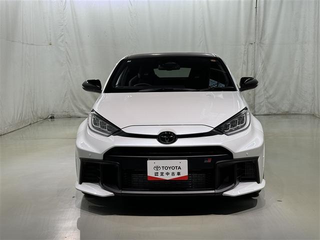 ＧＲヤリス ＲＺ　衝突被害軽減システム　メモリーナビ　フルセグ　バックカメラ　ＥＴＣ　ドラレコ　ミュージックプレイヤー接続可　オートクルーズコントロール　ＬＥＤヘッドランプ　スマートキー　キーレス　４ＷＤ　ワンオーナー（2枚目）