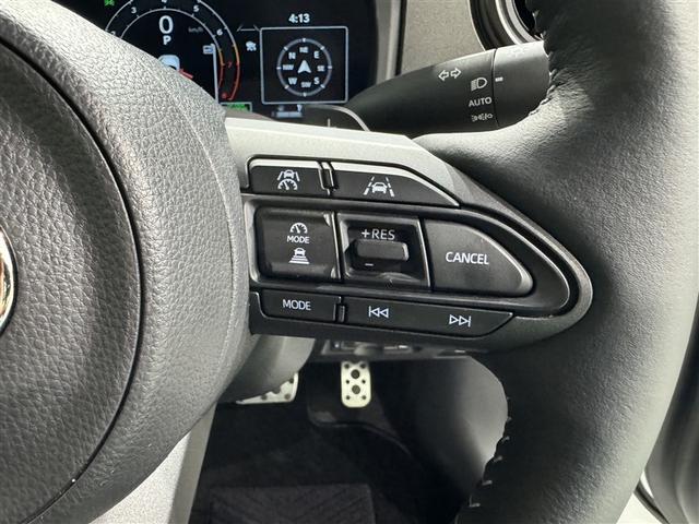 ＧＲヤリス ＲＺ　衝突被害軽減システム　メモリーナビ　フルセグ　バックカメラ　ＥＴＣ　ドラレコ　ミュージックプレイヤー接続可　オートクルーズコントロール　ＬＥＤヘッドランプ　スマートキー　キーレス　４ＷＤ　ワンオーナー（16枚目）