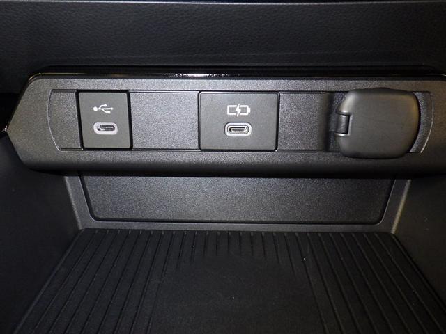 プリウス Ｚ　衝突被害軽減システム　フルセグ　バックカメラ　ＥＴＣ　ドラレコ　ミュージックプレイヤー接続可　電動シート　オートクルーズコントロール　ＬＥＤヘッドランプ　スマートキー　キーレス　４ＷＤ　ハイブリッド（14枚目）