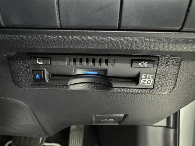 カローラツーリング ダブルバイビー　衝突被害軽減システム　メモリーナビ　フルセグ　バックカメラ　ＥＴＣ　ドラレコ　ＣＤ　ミュージックプレイヤー接続可　ＤＶＤ再生　オートクルーズコントロール　ＬＥＤヘッドランプ　スマートキー　キーレス（15枚目）