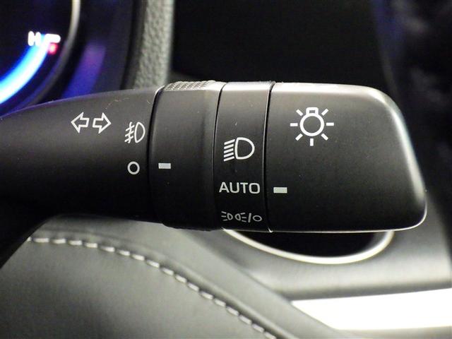 ノア ハイブリッドＳ－Ｚ　衝突被害軽減システム　メモリーナビ　フルセグ　バックカメラ　ＥＴＣ　ドラレコ　ＣＤ　ミュージックプレイヤー接続可　ＤＶＤ再生　後席モニター　オートクルーズコントロール　ＬＥＤヘッドランプ　乗車定員７人（20枚目）