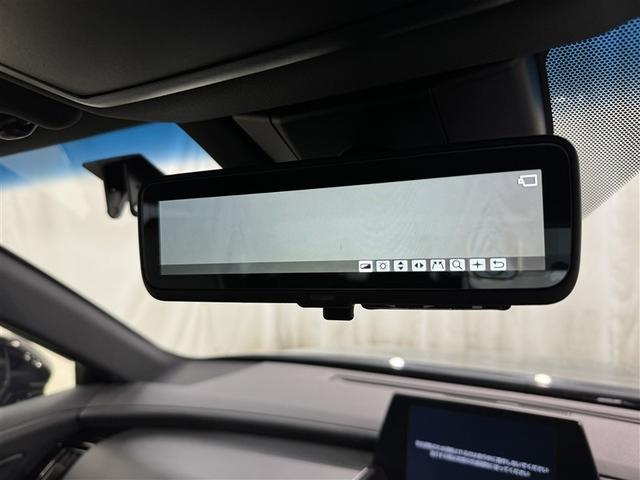 クラウンハイブリッド ＲＳアドバンス　衝突被害軽減システム　メモリーナビ　フルセグ　バックカメラ　ＥＴＣ　ＣＤ　ミュージックプレイヤー接続可　ＤＶＤ再生　電動シート　オートクルーズコントロール　ＬＥＤヘッドランプ　スマートキー　キーレス（10枚目）