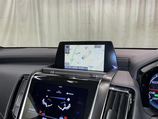 クラウンハイブリッド ＲＳアドバンス　衝突被害軽減システム　メモリーナビ　フルセグ　バックカメラ　ＥＴＣ　ＣＤ　ミュージックプレイヤー接続可　ＤＶＤ再生　電動シート　オートクルーズコントロール　ＬＥＤヘッドランプ　スマートキー　キーレス（11枚目）