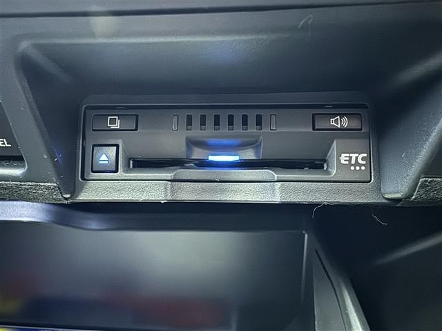 クラウンハイブリッド ＲＳアドバンス　衝突被害軽減システム　メモリーナビ　フルセグ　バックカメラ　ＥＴＣ　ＣＤ　ミュージックプレイヤー接続可　ＤＶＤ再生　電動シート　オートクルーズコントロール　ＬＥＤヘッドランプ　スマートキー　キーレス（15枚目）